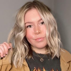 Meet your Posher, Brooke